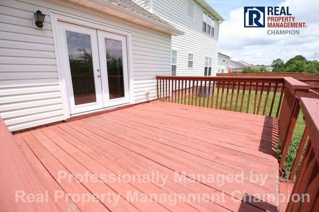 Building Photo - Charming 4 BD/2.5 BA with Wrap Around Porc...