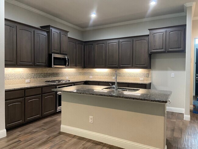 Building Photo - 8110 Loretta Day Dr