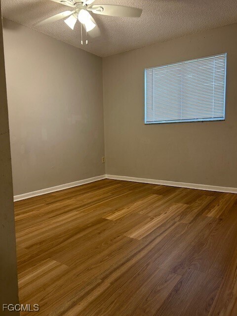 Building Photo - 1175 Laurel Dr