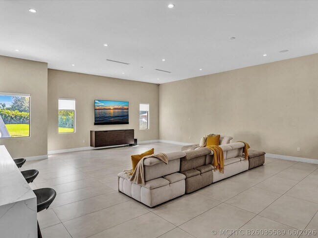 Building Photo - 6122 SW 173rd Way