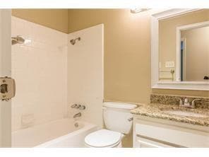 Building Photo - 2114 Richwood Dr