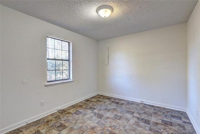 Building Photo - 4120 Elizabeth Ct