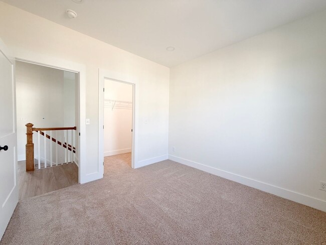 Building Photo - Available August 1: 4-Bedroom Townhome at Highbury + Summer Special Perks