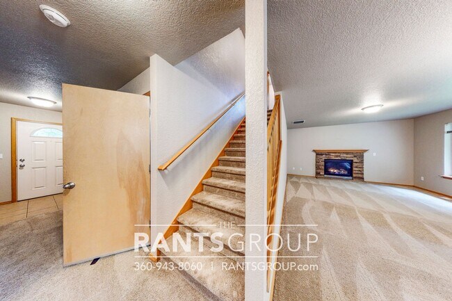 Building Photo - 4612 Kapalea Way SE