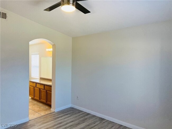 Building Photo - 1285 Large Cap Dr