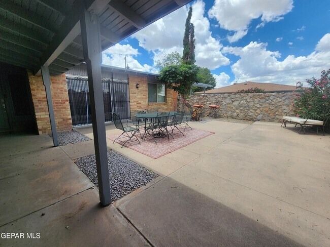 Building Photo - 9008 Turrentine Dr