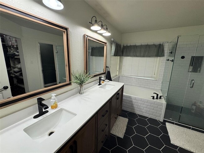 Building Photo - 109 Brentwood Dr