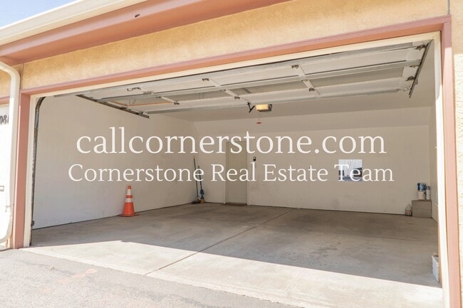 Building Photo - 2081 Sussex Ln