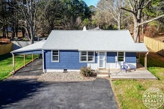 Building Photo - 429 N Main St