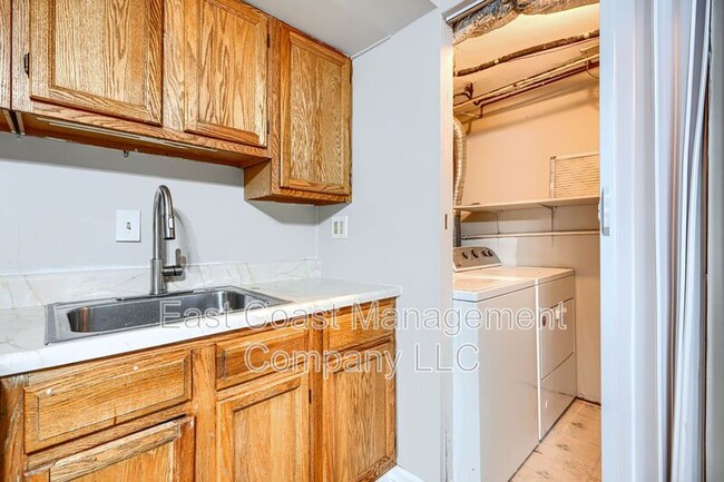 Building Photo - 7862 St Bridget Ln