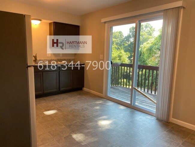 Building Photo - 1107 Arrowhead Dr