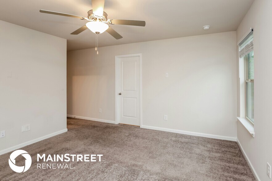 Building Photo - 5110 Glade Park Dr