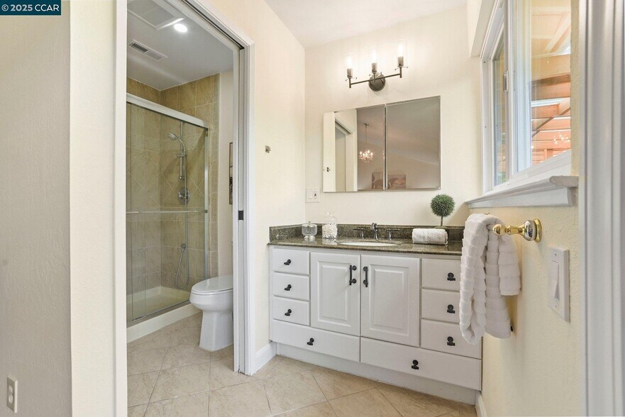 Building Photo - 4410 Sugarland Ct