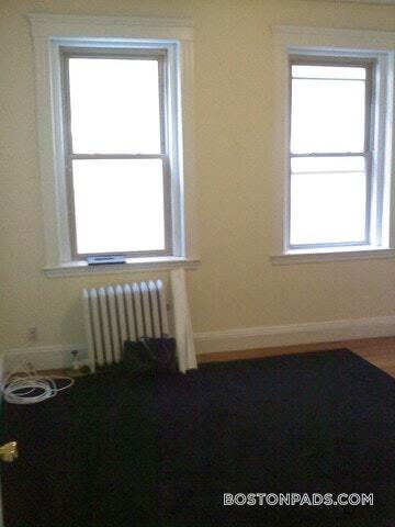 Building Photo - 1209 Boylston St