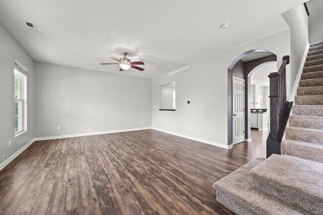 Building Photo - 5632 Lantos Rd