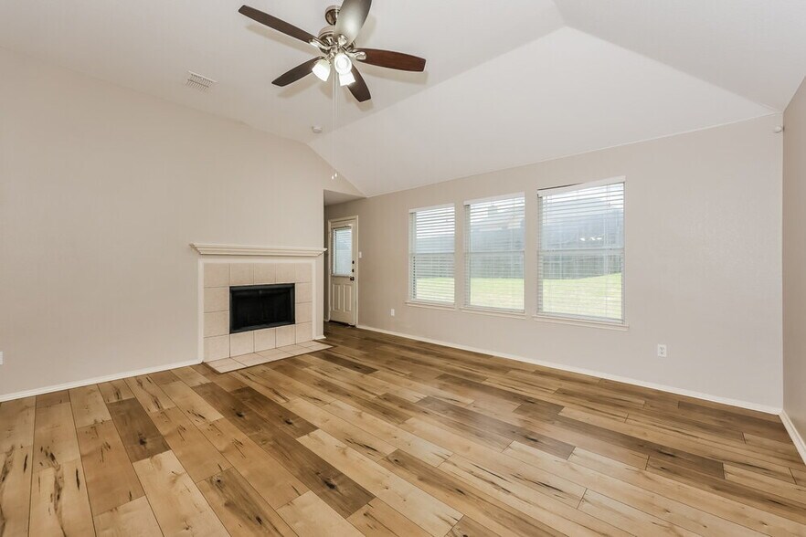 Building Photo - 1082 Magnolia Ln