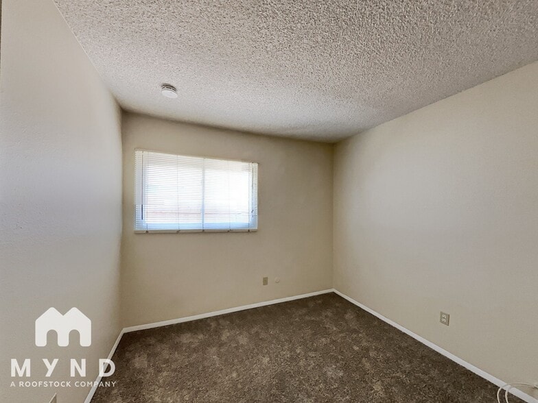 Building Photo - 2625 Wardlow Ave