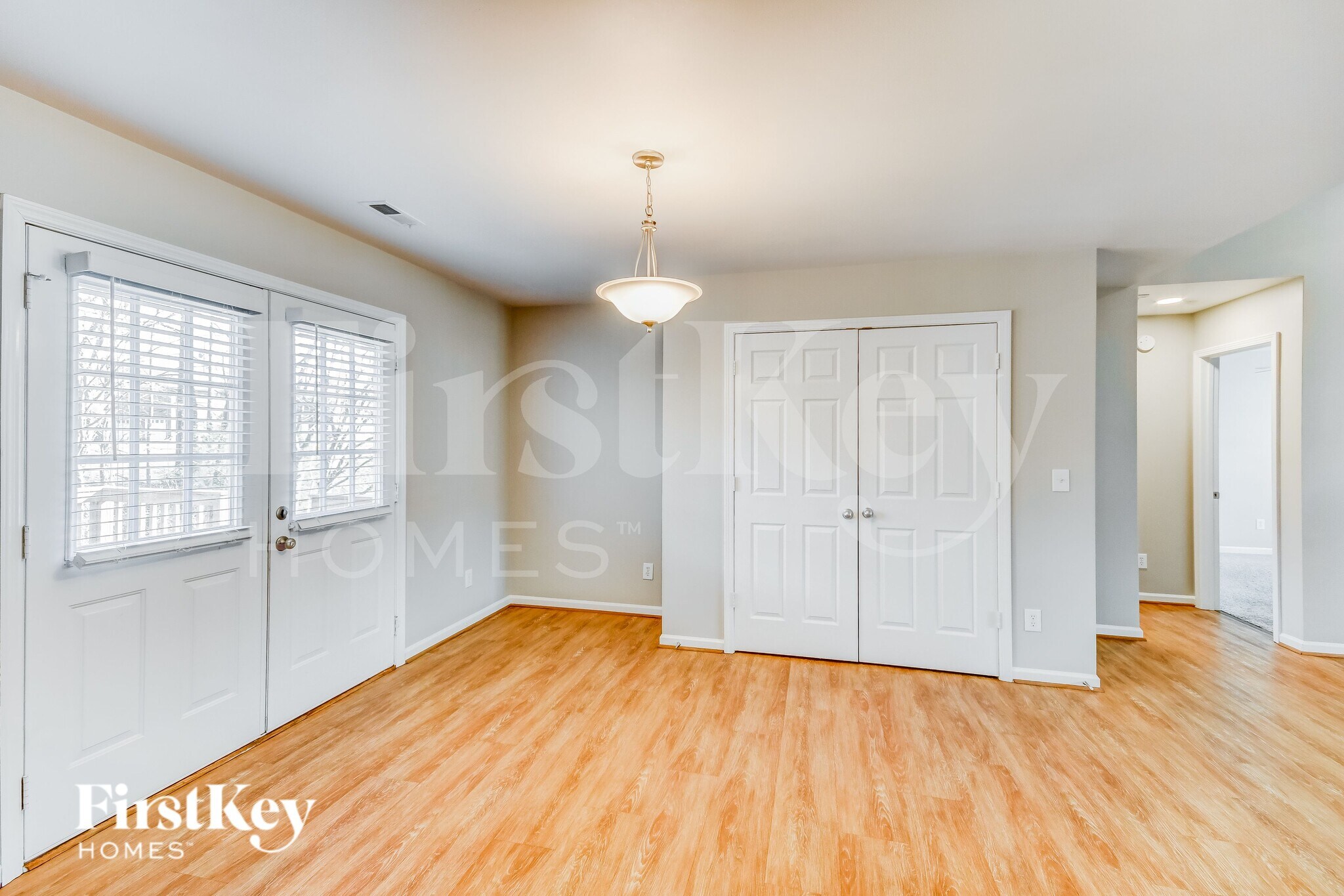 Building Photo - 290 Mill Rd