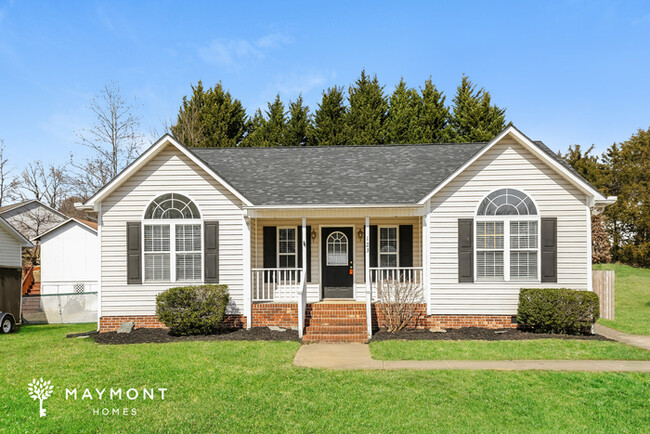 Primary Photo - The Most Charming Thomasville Home!