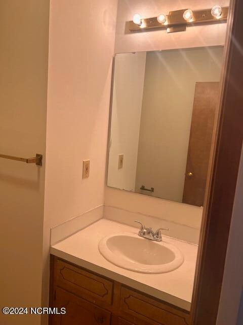 Building Photo - 3256 Landmark St