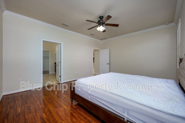 Building Photo - 20204 Autumn Fern Ave