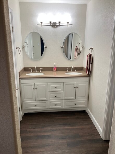 Building Photo - 22612 Rockford Dr