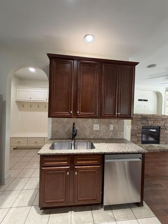 Building Photo - 4805 Carriage Bridge Ln