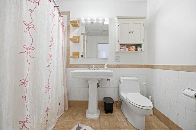 Building Photo - 300 Communipaw Ave