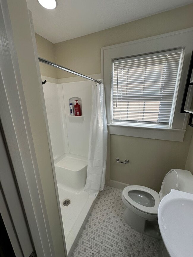 Building Photo - Leasing for Fall 2027