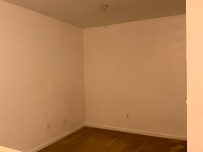 Building Photo - 3425 Sonoma Dr