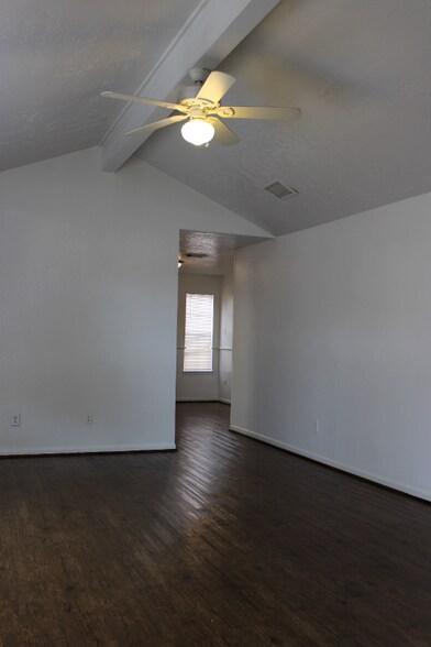 Building Photo - 3322 Augusta Dr