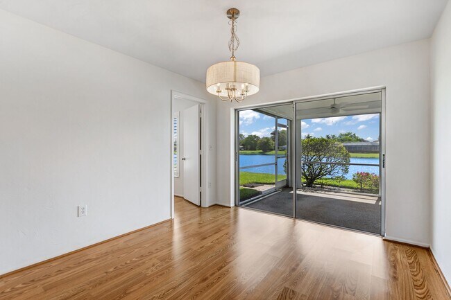 Building Photo - ** LAKEWOOD ** 3 BED / 2 BATH / GARAGE - SINGLE FAMILY HOME - GREAT LOCATION! - PET OK - ANNUAL R...