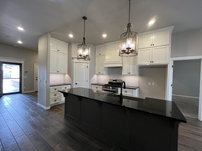 Building Photo - 3309 Welling Rd