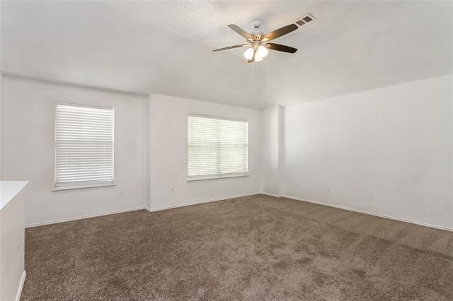 Building Photo - 513 Pineview Ln