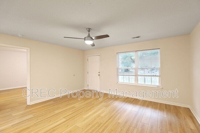 Building Photo - 1474 Brownswood Rd