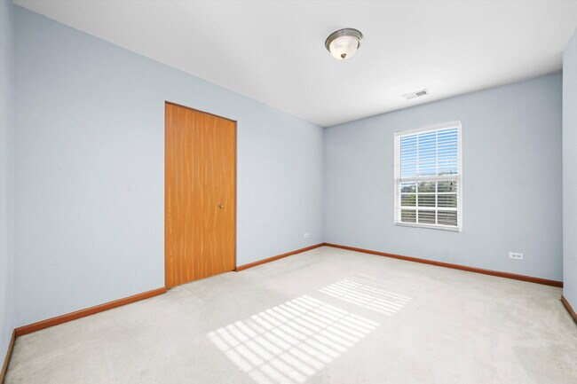 Building Photo - Modern 3-Bed, 2.5-Bath Townhome with Pond ...