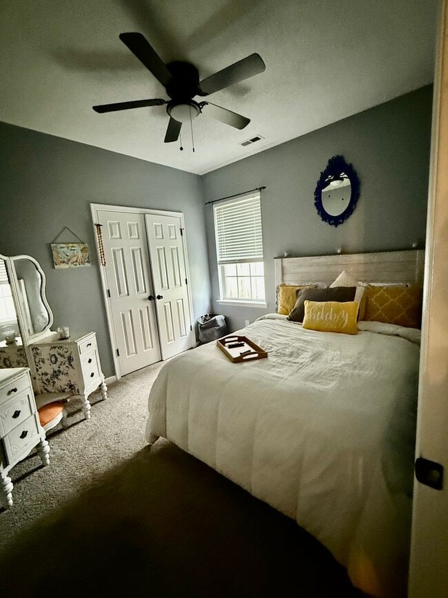 Building Photo - 3BD/2BA Updated Ranch on a Wooded Lot- Two...