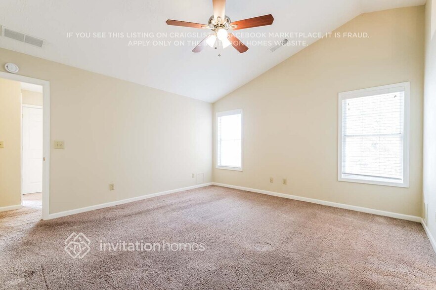 Building Photo - 3350 Summit Pl Dr