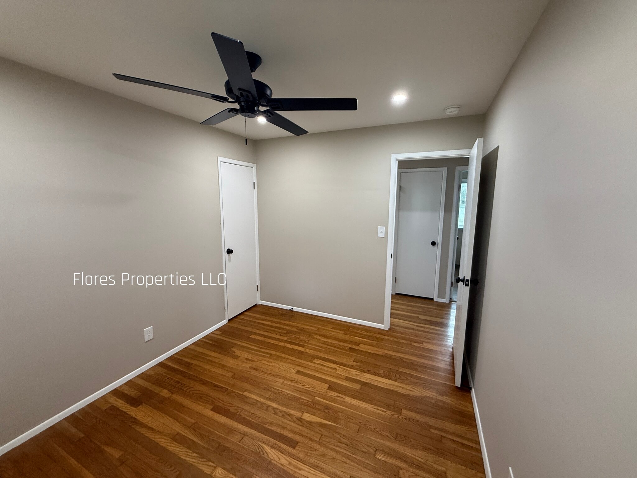 Building Photo - 1136 Pauline Ave