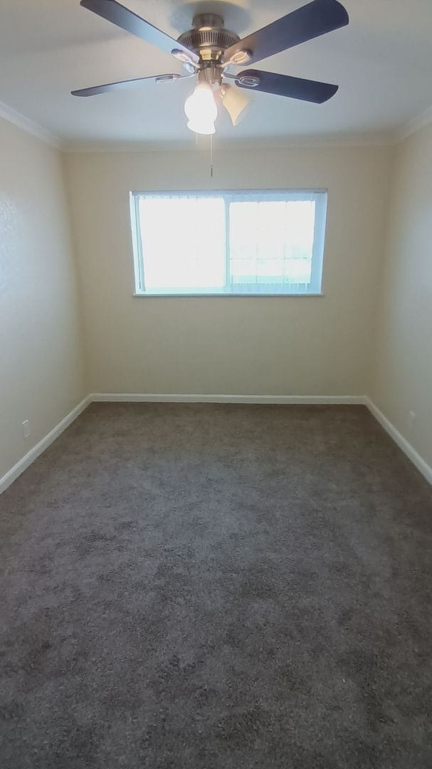 Building Photo - Welcome to SkyView Villa & Somerset Apartments!