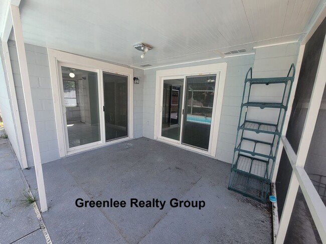 Building Photo - Updated 3 Bedroom/1.5 Bathroom POOL Home i...