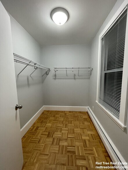 Building Photo - 6 Otis St