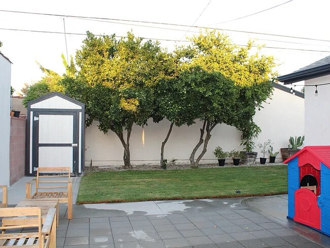 Building Photo - 6040 Falcon Ave