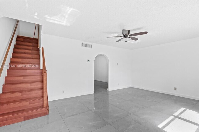 Building Photo - 1363 NW 66th Ave