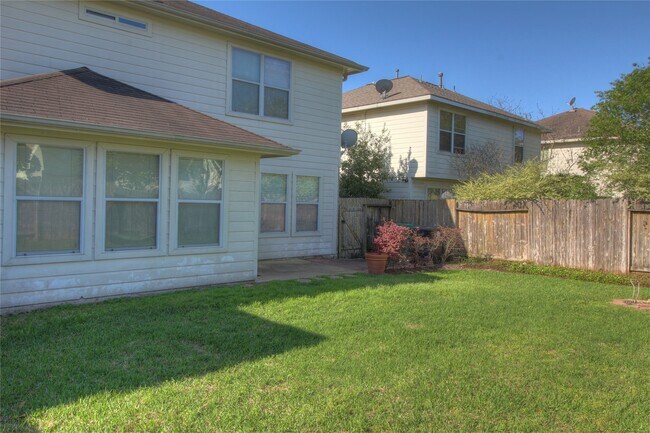 Building Photo - 5530 Violet Path Ln