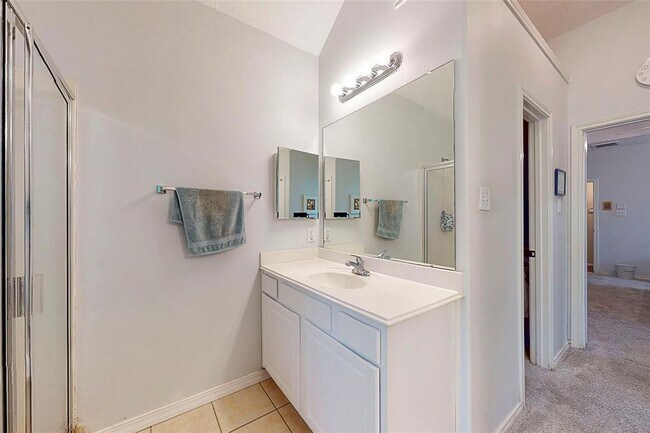 Building Photo - 127 S Abram Cir