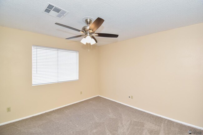 Building Photo - 2878 S 18th Ave