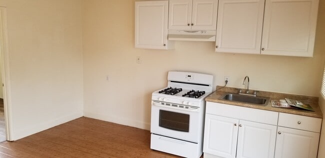 Building Photo - Cute 1Bd 1 Ba Unit in NE Santa Maria