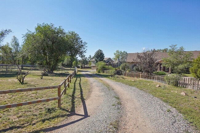 Building Photo - Market at Chapel Hills 4BD on .6 acre Lot