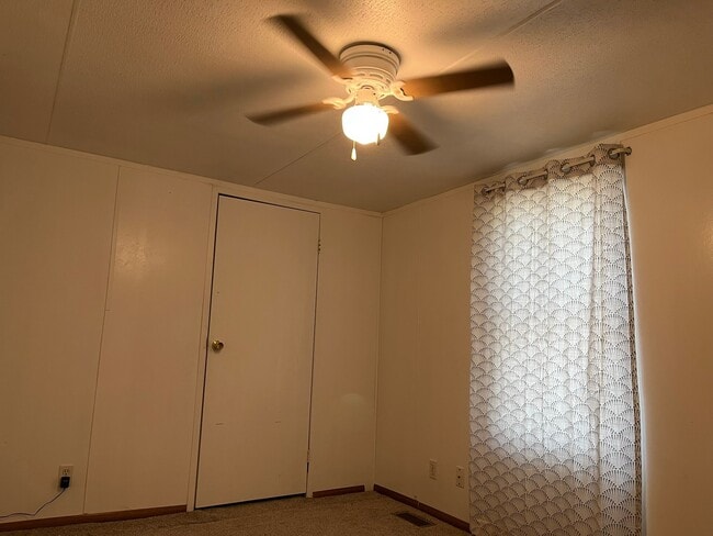 Building Photo - 12732 Pecan Tree Ct